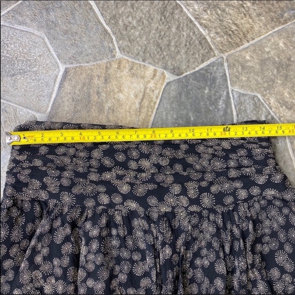 Express Sunburst Pattern Skirt - Picture 11 of 11